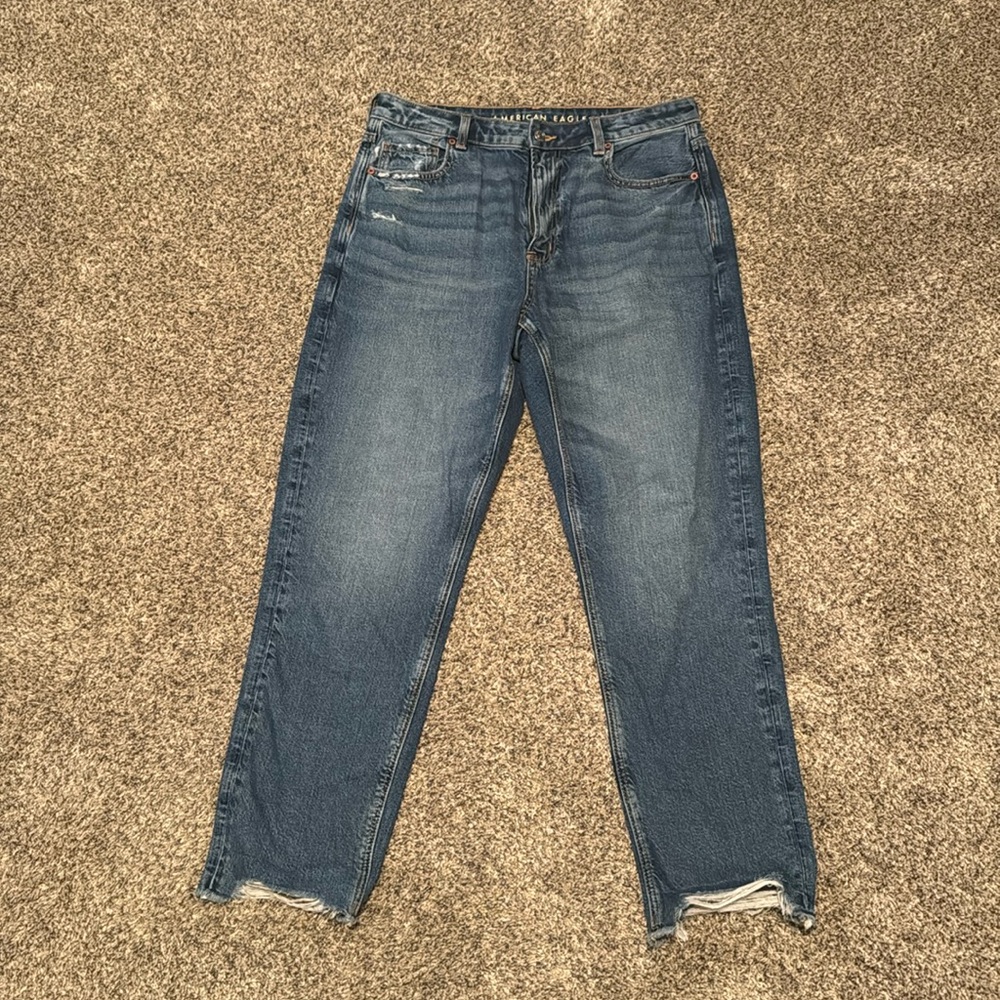 American Eagle Medium Wash Strigid Mom, size 12 Regular.  New without tags.